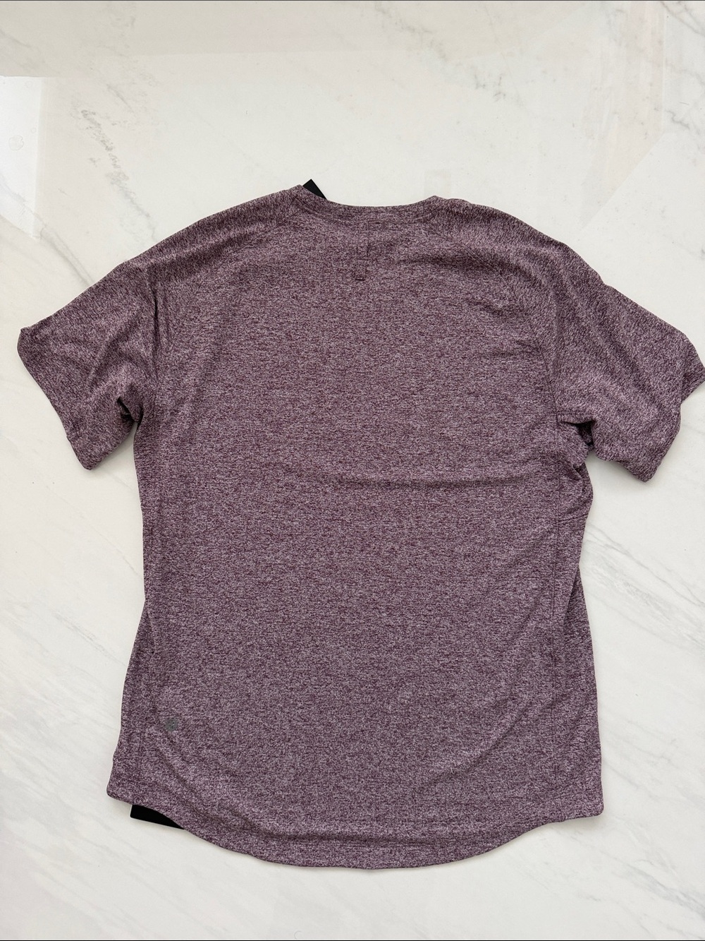 NEW Men’s Lululemon 
License to Train Short Sleeve 
Size Medium 
HPUM - Picture 4 of 6